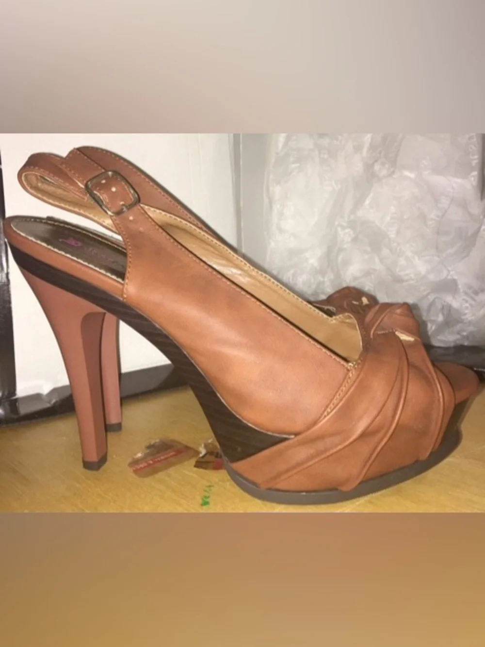 Women’s Cognac Slingback Knot Peep-Toe Heels
